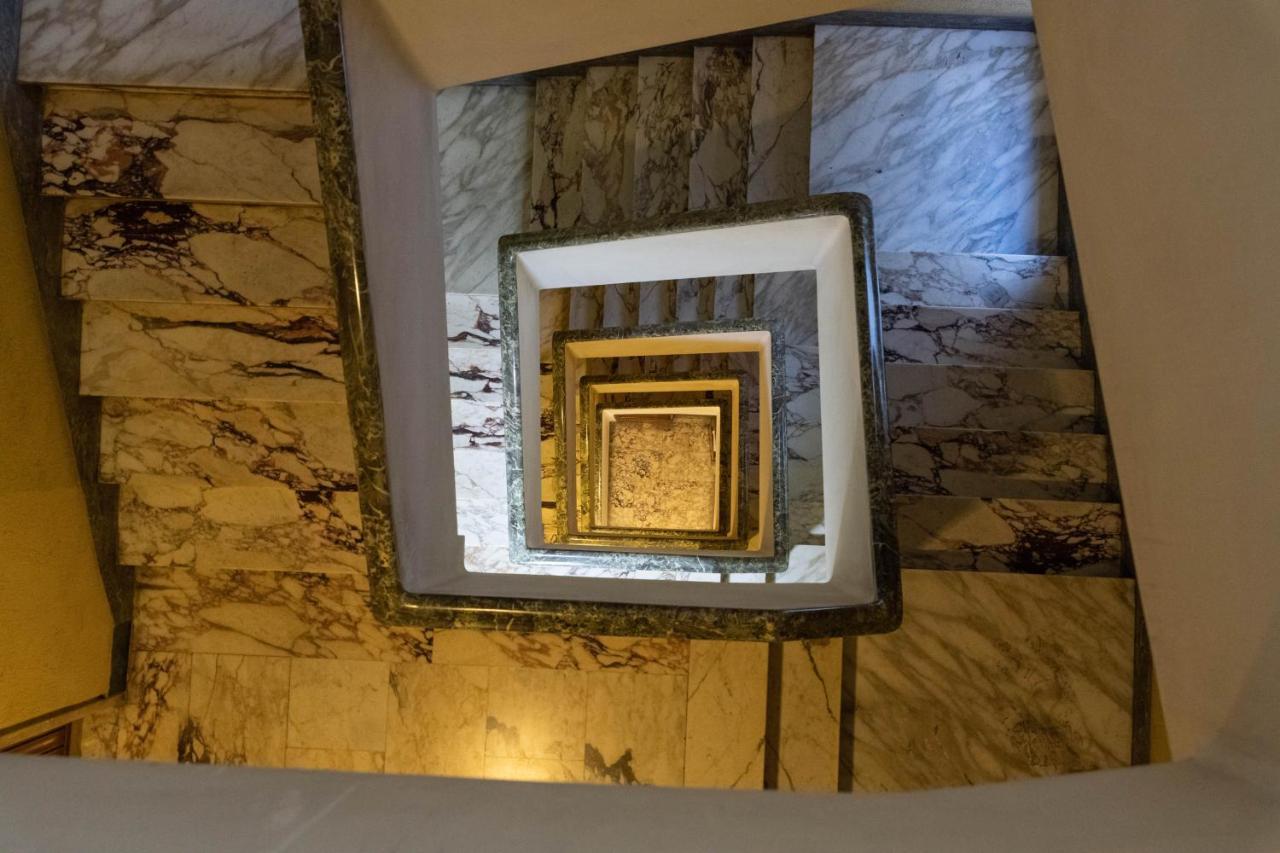 Colosseo Brightful Apartment With Rooftop Rome Exterior photo