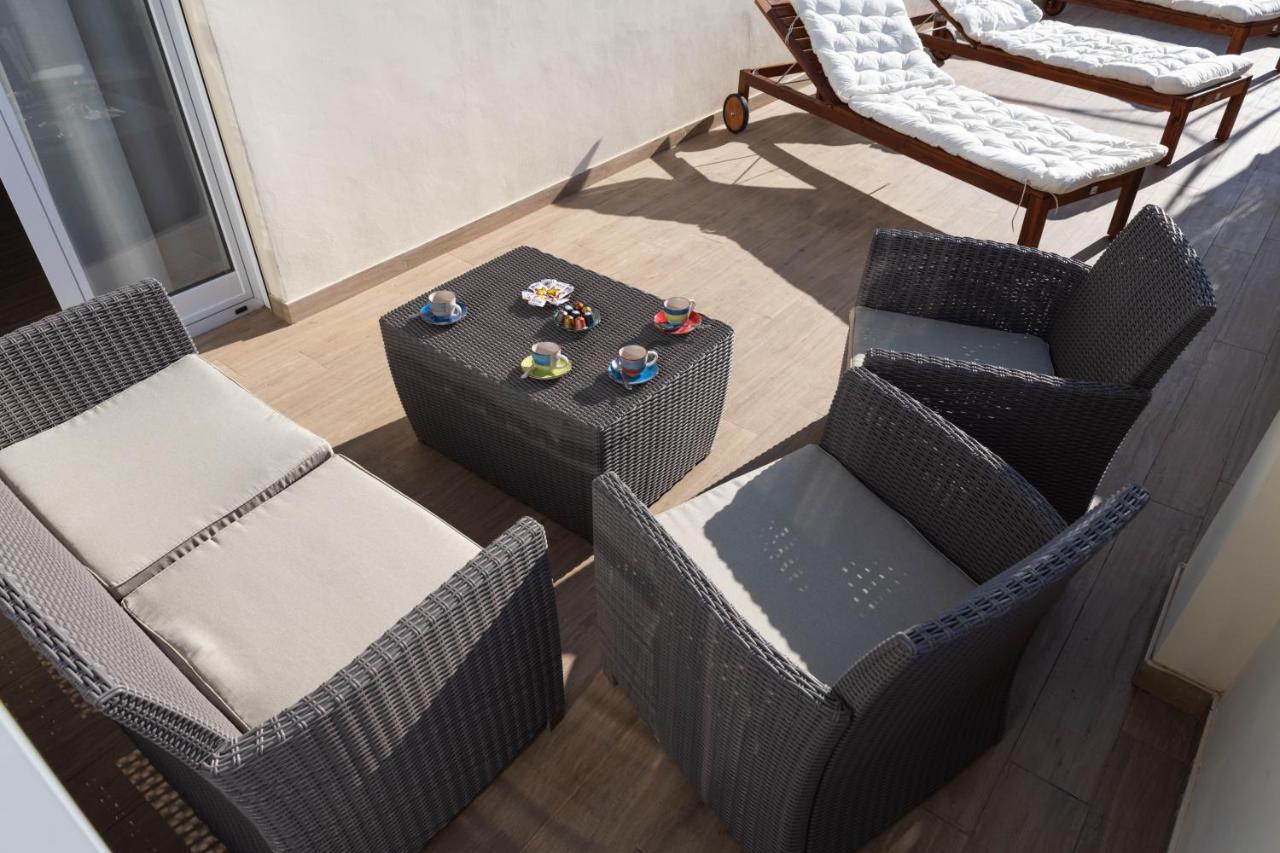 Colosseo Brightful Apartment With Rooftop Rome Exterior photo